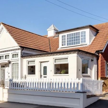 May Cottage - Heart Of Vibrant Village & 10 Mins Walk To Beach Milford on Sea Exterior photo